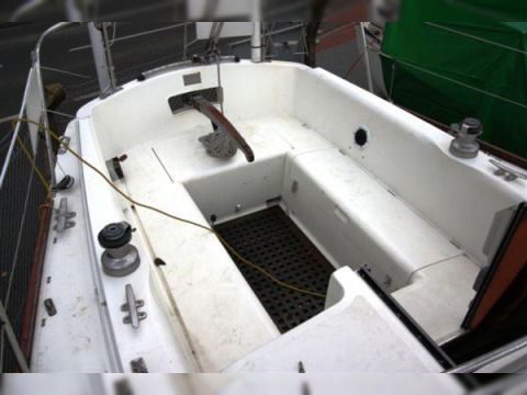 1977 Nicholson 31 for sale