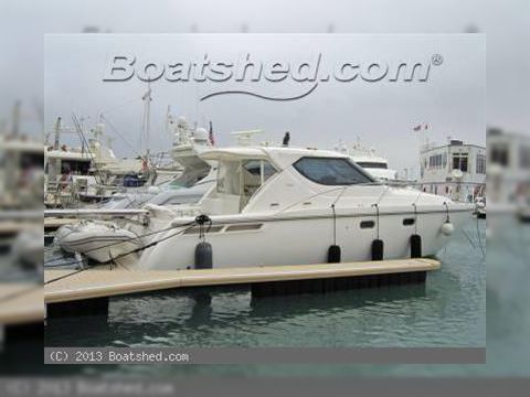 Tiara 4300 Sovran