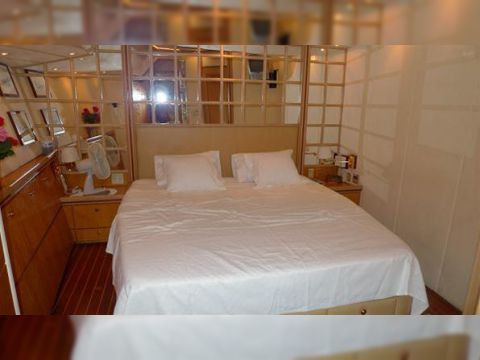 Buy 1990 Windship 96