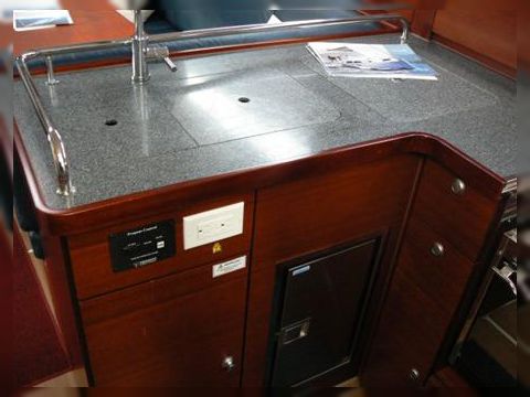 2008 Hanse 370