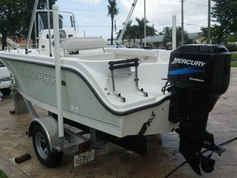 2004 Trophy 1703 for sale