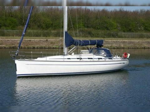 Bavaria 44