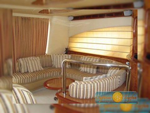 2005 Azimut 62