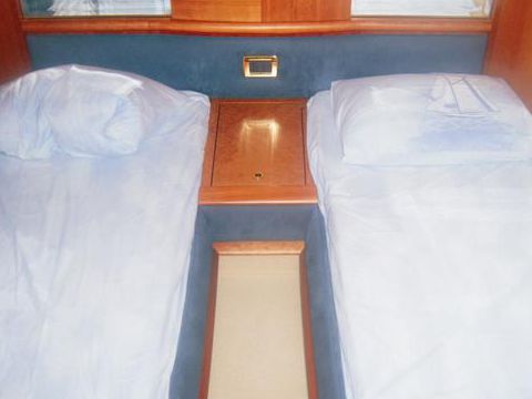 2006 Azimut 62