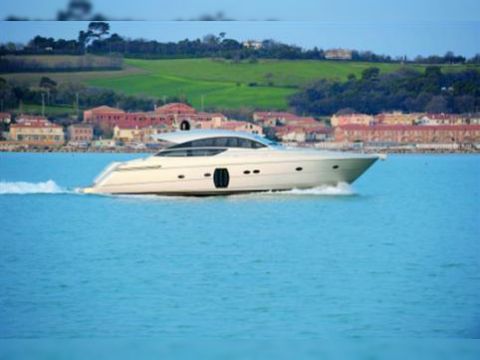 2013 Pershing 64