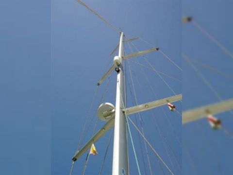 Buy 2005 Hanse 461