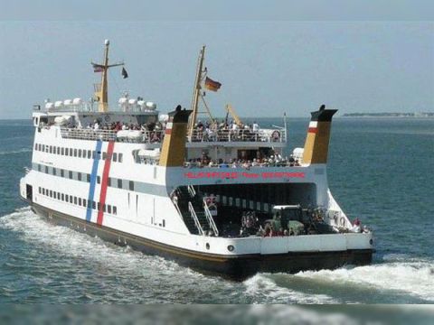  Roro Day Passenger/Car-Truck Ferry (Hss 0618)