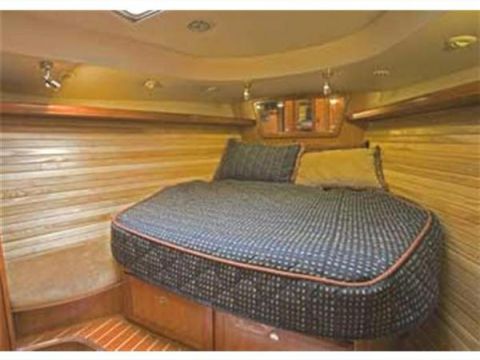2008 Hunter 49
