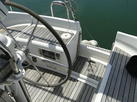 2004 Jeanneau 40 for sale