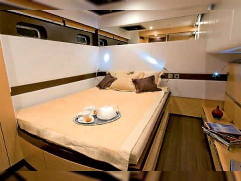 Buy 2008 Sunreef 70