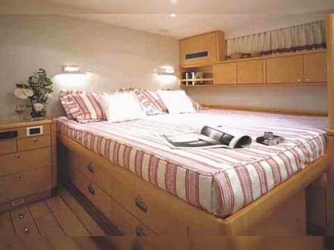 1998 Trehard 104 Sloop