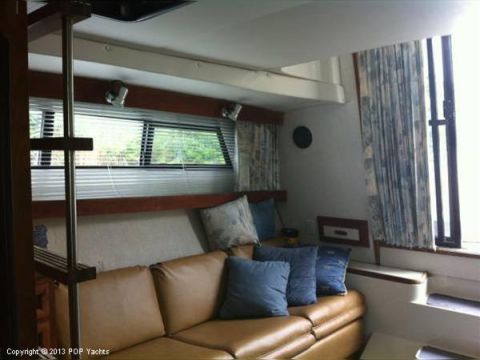 1993 Carver 320 for sale