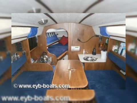 1986 Hunter 23