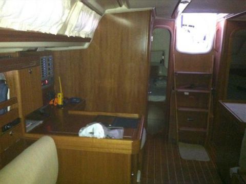 2004 Dufour 44