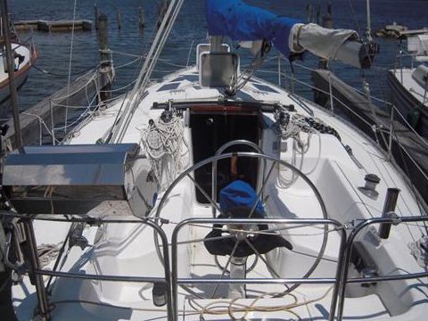 1987 Hunter 35 Legend