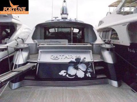 Pershing 88