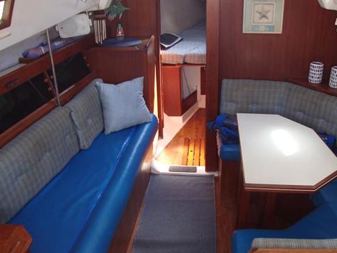 1986 Hunter Legend 31 for sale