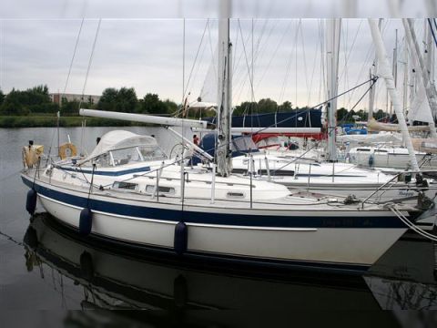 Hallberg Rassy 36