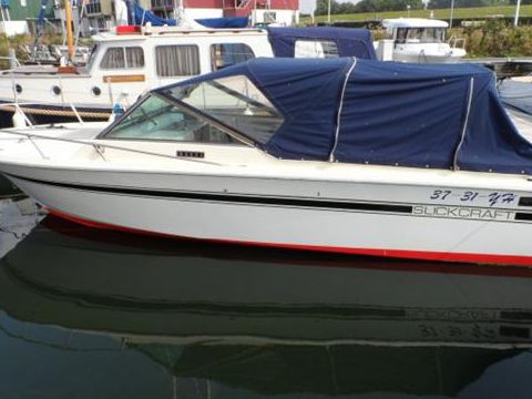 Slickcraft 235 SS