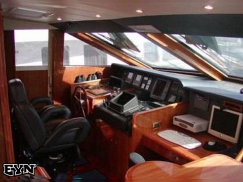 Buy 2002 Guy Couach 2800 Long Range