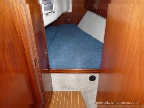 2004 Bavaria 32