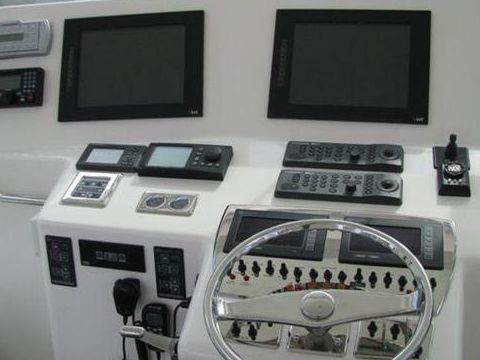 2006 Cabo 45 Express te koop