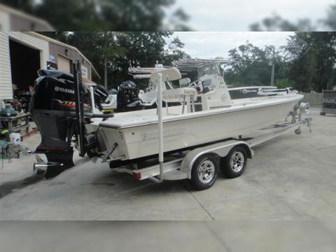 2011 Pathfinder 24 Te