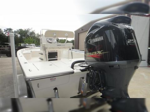 Buy 2011 Pathfinder 24 Te