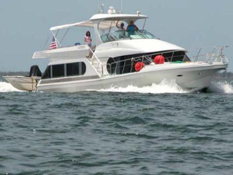 Bluewater Yachts - Diesel Cruiser