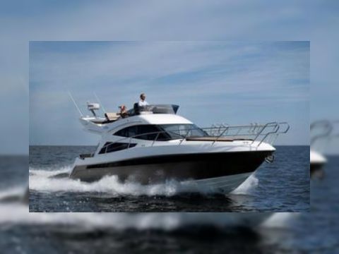 Galeon 340 Fly