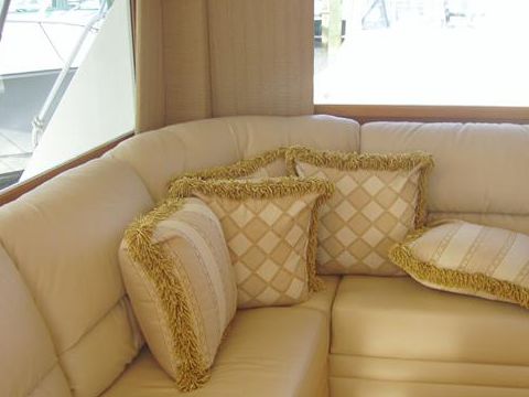Купити 2004 Cabo Flybridge