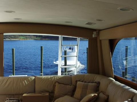2004 Cabo Flybridge на продаж