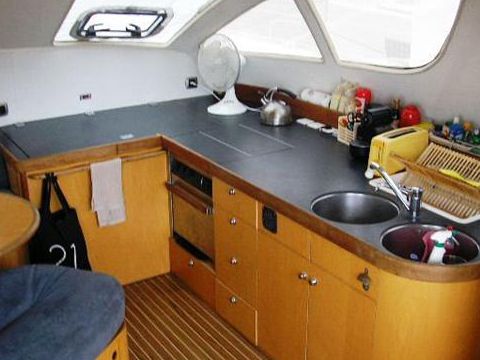 1998 Catana 471 Owner Version