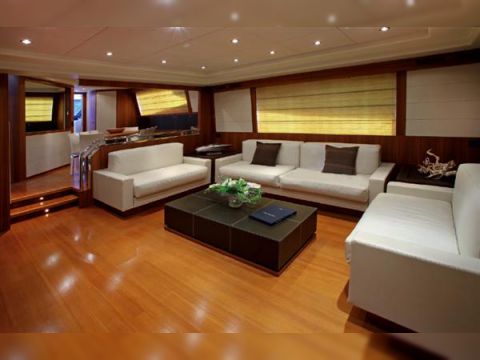 Kupić 2006 Riva 85 Opera