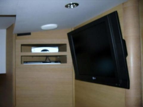 2008 Aicon 72