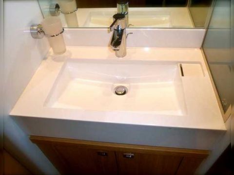 Buy 2011 Princess V62