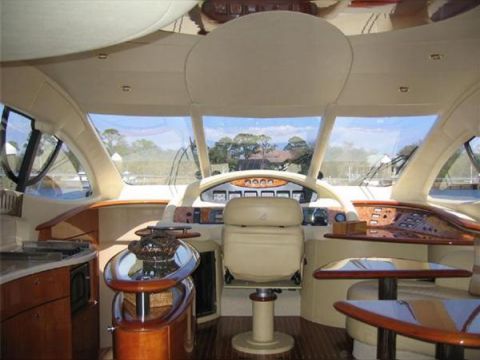 Kupić 2004 Azimut Flybridge