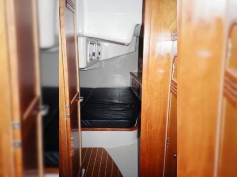 2001 C&C 121 for sale