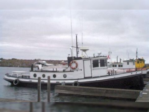 Steel Model Bow Tug