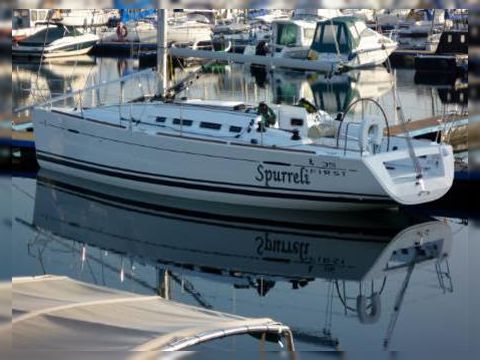 Beneteau First 35