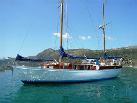 Classis Wooden Ketch