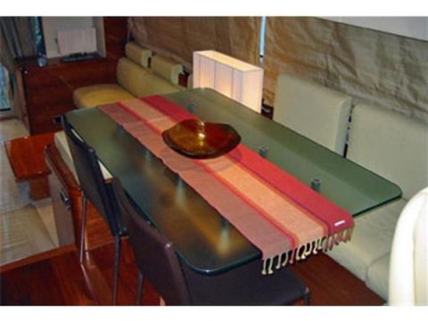 2007 Aicon 64 myytävänä