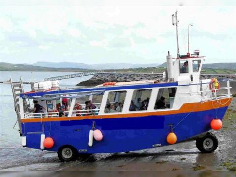 Coastal 'Amphibious' Landing Craft - Bus Size (Hss3310)