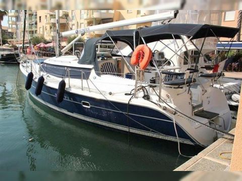 2004 Hunter 44