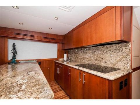 2008 Hatteras Convertible