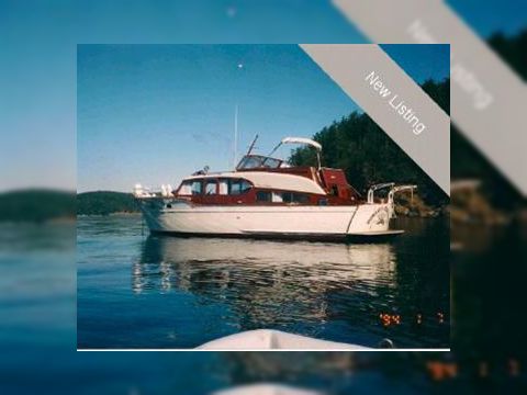 Chris-Craft 42 Commodore