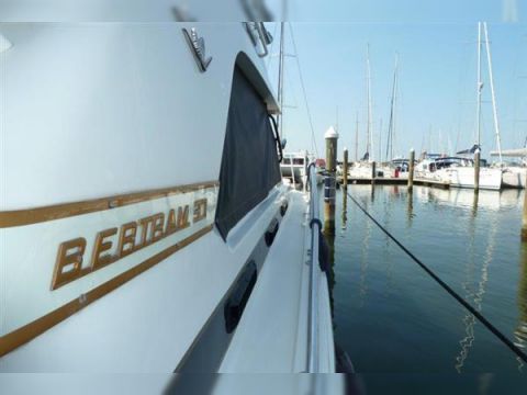 1990 Bertram 37