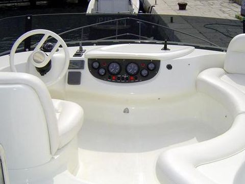 Buy 2004 Azimut 39 Fly