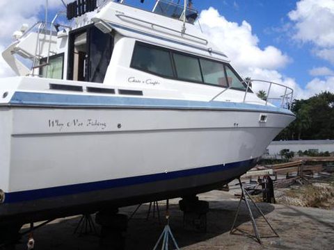 Chris-Craft 322 Catalina