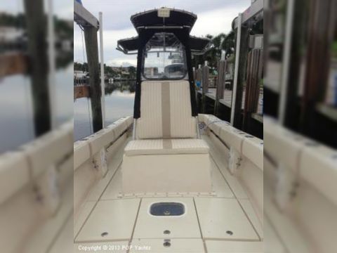 1986 Contender 25 Center Console